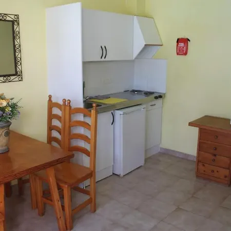 Apartahotel Del Sol סנטה אאולריה דס ריו